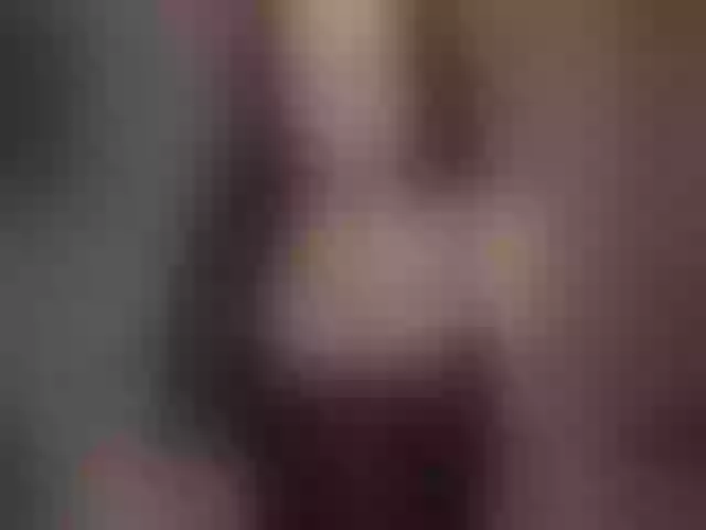 Live sex webcam photo for LaurenTurner #291878915