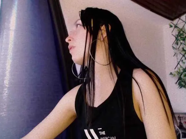 Live sex webcam photo for Laurenparis #273274087