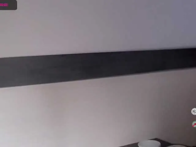 Live sex webcam photo for Laurenparis #273451275