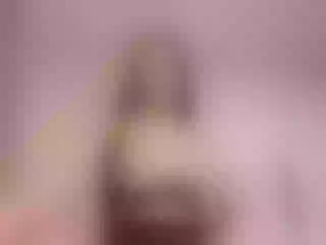 Live sex webcam photo for Laurie-Willia #288001501