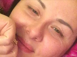 Live sex webcam photo for LaurieKeat #224934562