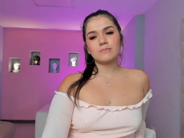 Live sex webcam photo for LaurieStevens #272460387