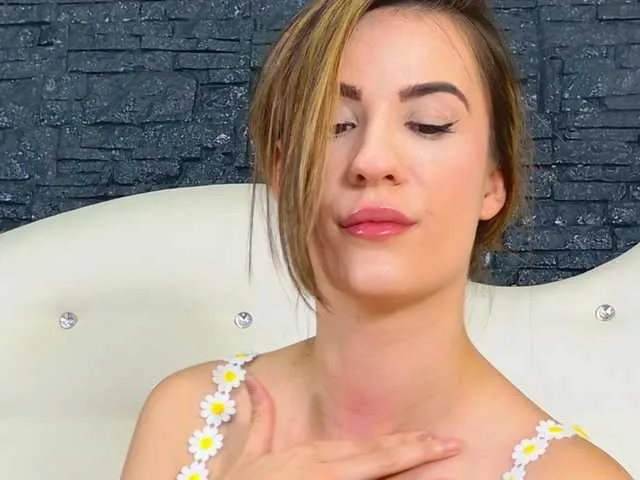 Live sex webcam photo for LaurynCopper #290279935