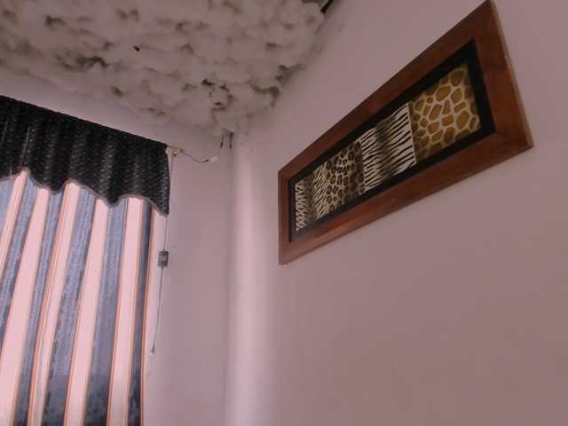 Live sex webcam photo for LauuuG #291966333