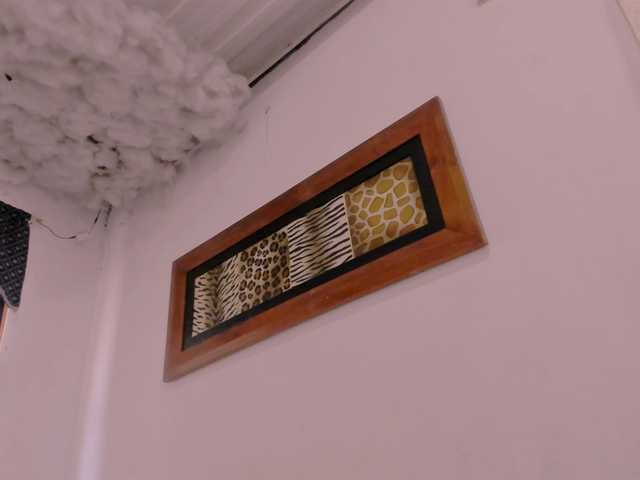 Live sex webcam photo for LauuuG #292033399