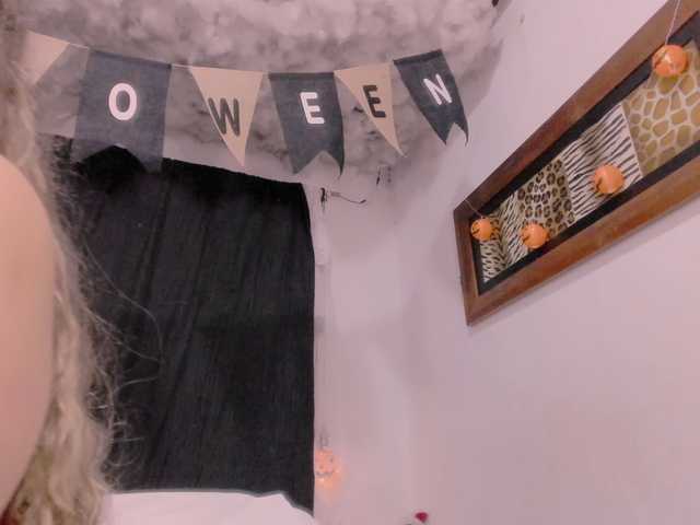 Live sex webcam photo for LauuuG #292140800