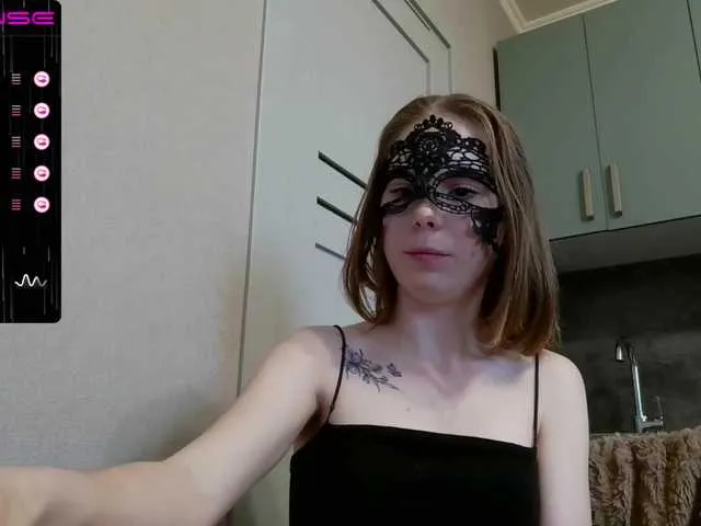 Live sex webcam photo for Lava-Angel #275829693