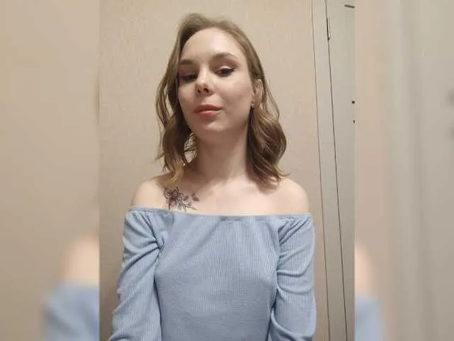 Live sex webcam photo for Lava-Angel #276576160