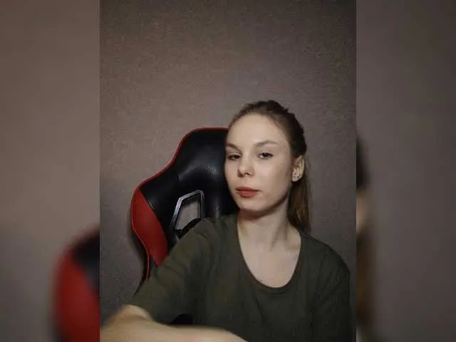 Live sex webcam photo for Lava-Angel #277074358