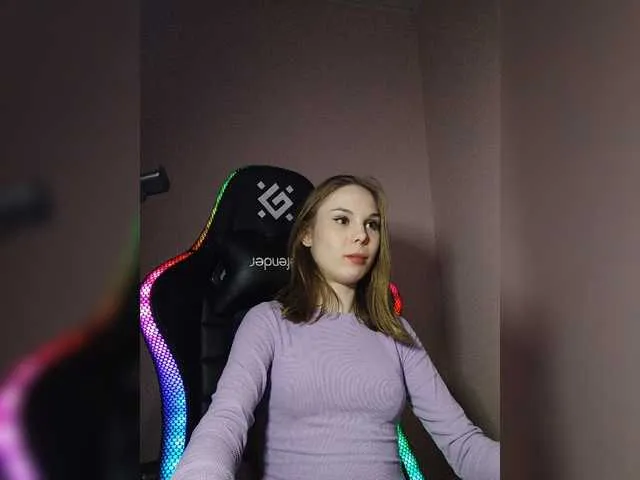 Live sex webcam photo for Lava-Angel #277301327