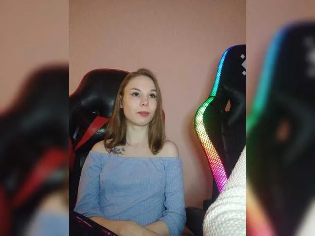 Live sex webcam photo for Lava-Angel #277363753