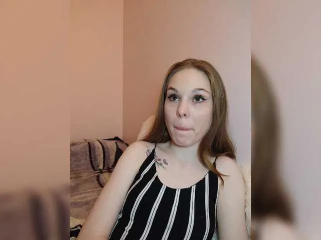 Live sex webcam photo for Lava-Angel #277623661