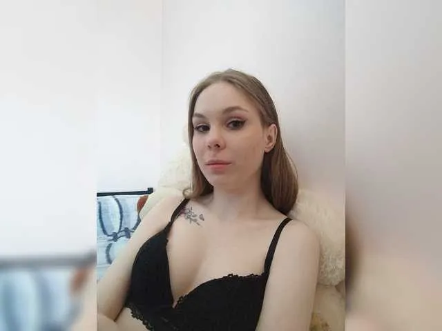 Live sex webcam photo for Lava-Angel #277756901