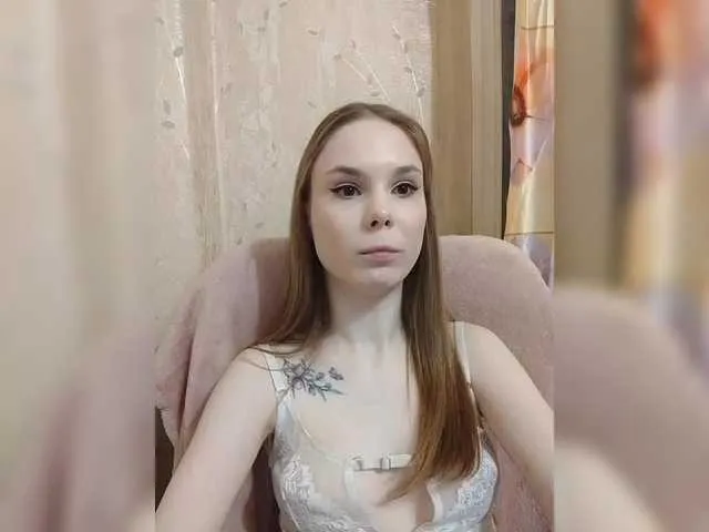 Live sex webcam photo for Lava-Angel #290576992