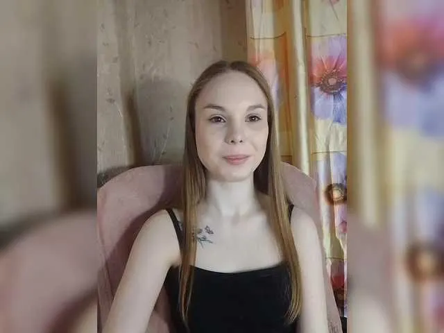 Live sex webcam photo for Lava-Angel #290871197