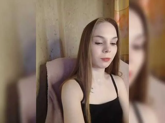Live sex webcam photo for Lava-Angel #291073348