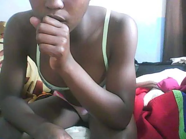 Live sex webcam photo for Layahsexy #274189079