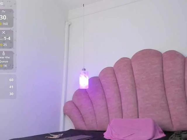 Live sex webcam photo for Layla-arabelle #291368499