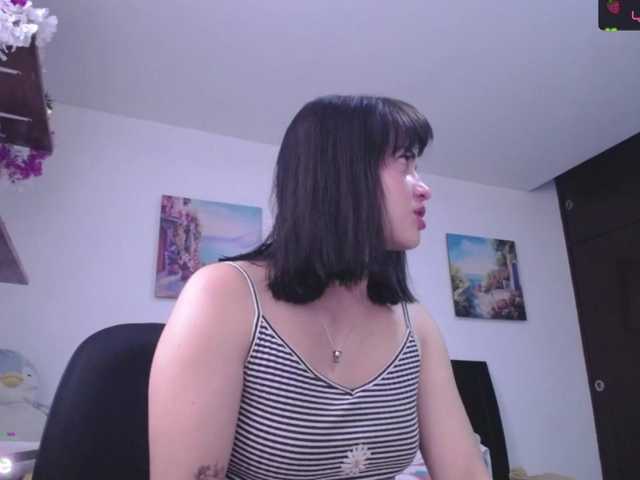 Live sex webcam photo for Layla-fire1 #277729179