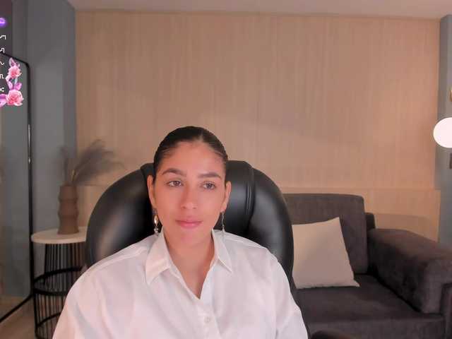 Live sex webcam photo for LaylaCutler #290338957