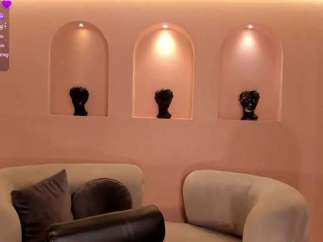 Live sex webcam photo for LaylaCutler #290559147