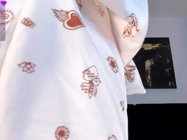 Live sex webcam photo for LaylaCutler #290612625