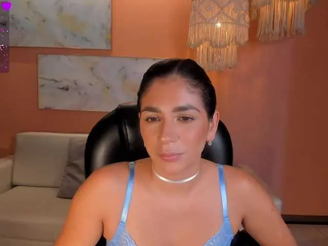 Live sex webcam photo for LaylaCutler #290845173