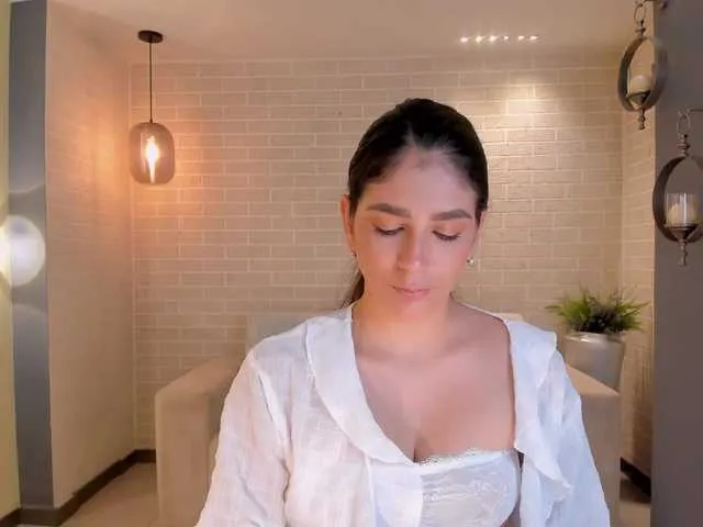 Live sex webcam photo for LaylaCutler #290910664