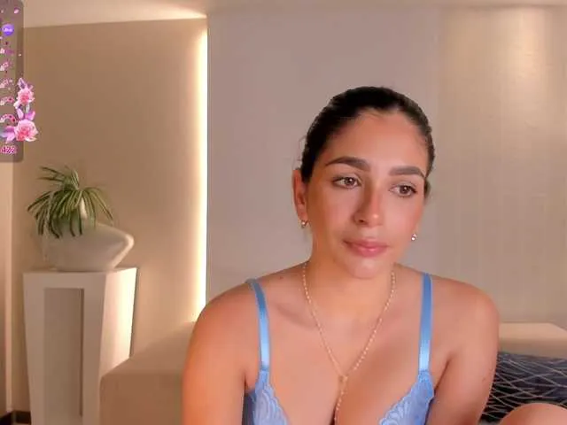 Live sex webcam photo for LaylaCutler #291197249