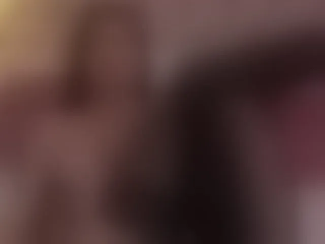 Live sex webcam photo for LaylaK #293135196
