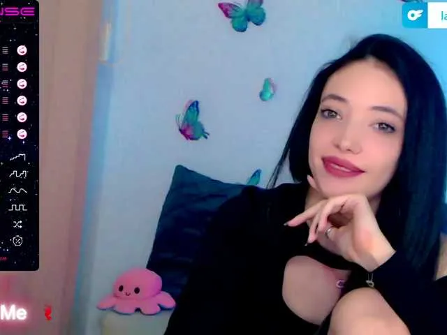 Live sex webcam photo for LaylaKunnis #275113917
