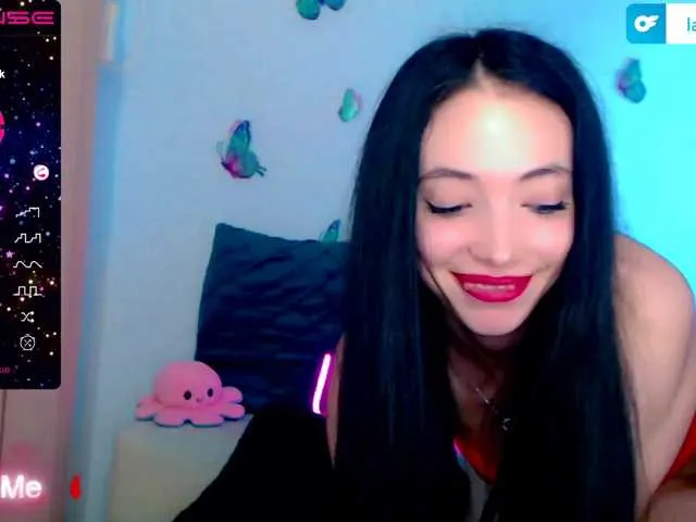 Live sex webcam photo for LaylaKunnis #275342994