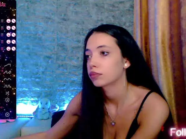 Live sex webcam photo for LaylaKunnis #276187932