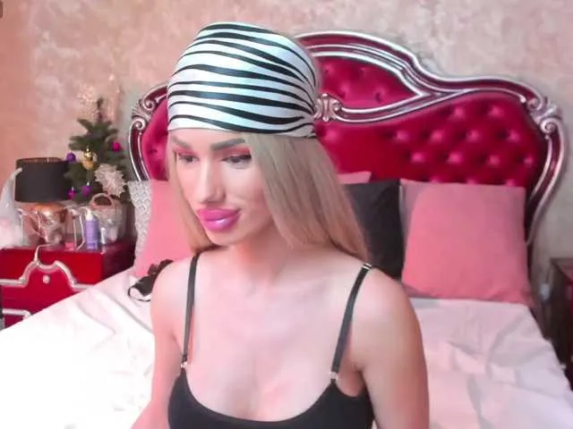 Live sex webcam photo for LaylaLips #276866724