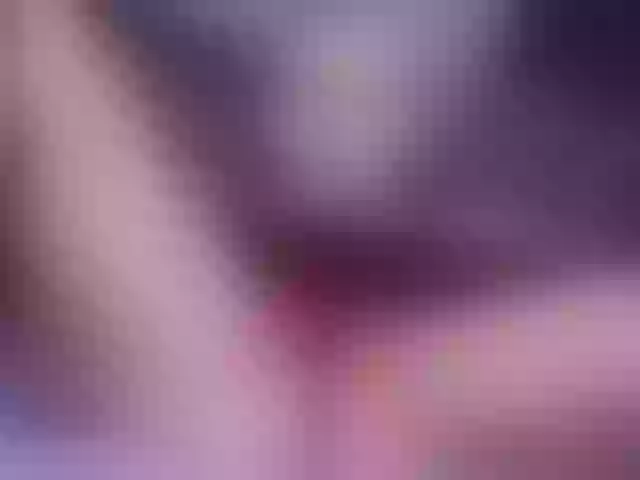 Live sex webcam photo for LaylaSmiths #276501760