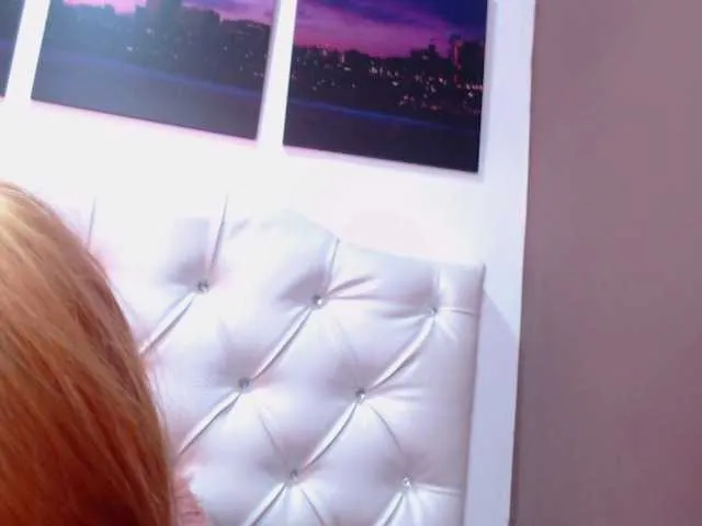 Live sex webcam photo for Laylasmiith #276134040