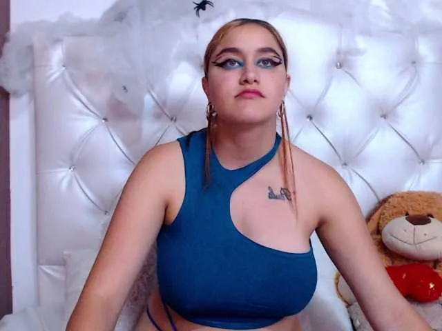 Live sex webcam photo for Laylasmiith #276498857