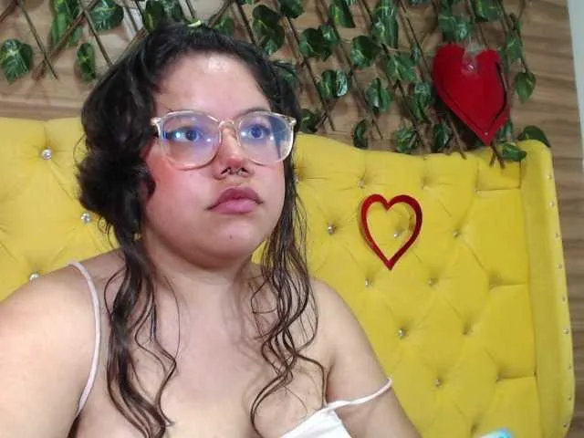 Live sex webcam photo for LazyCinna #277257328