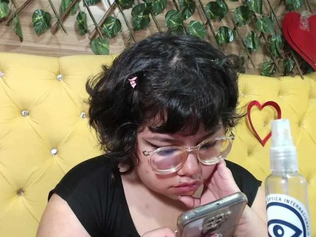 Live sex webcam photo for LazyCinna #277264329