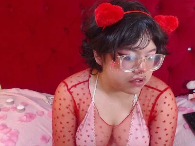 Live sex webcam photo for LazyCinna #277320379