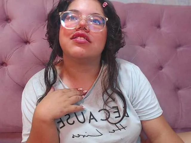 Live sex webcam photo for LazyCinna #277430616