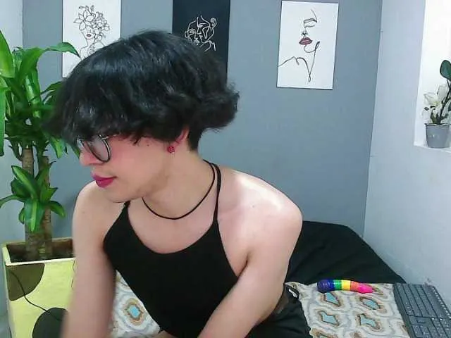 Live sex webcam photo for LeaMuller #273842008