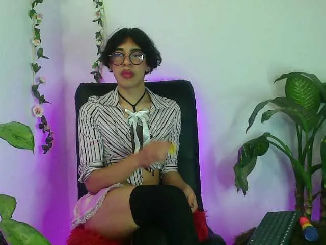 Live sex webcam photo for LeaMuller #273974268