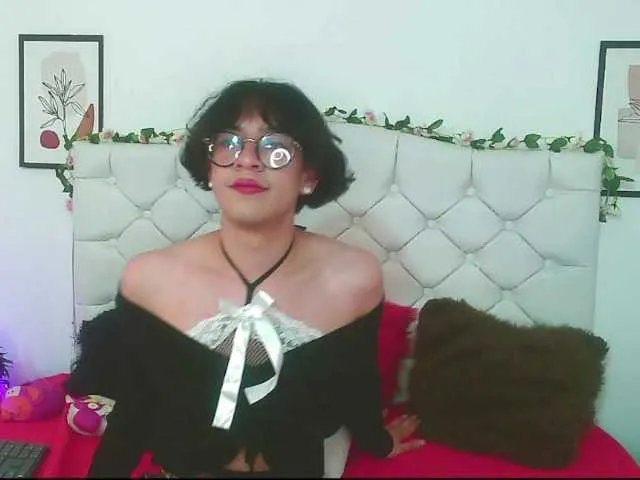 Live sex webcam photo for LeaMuller #274204308