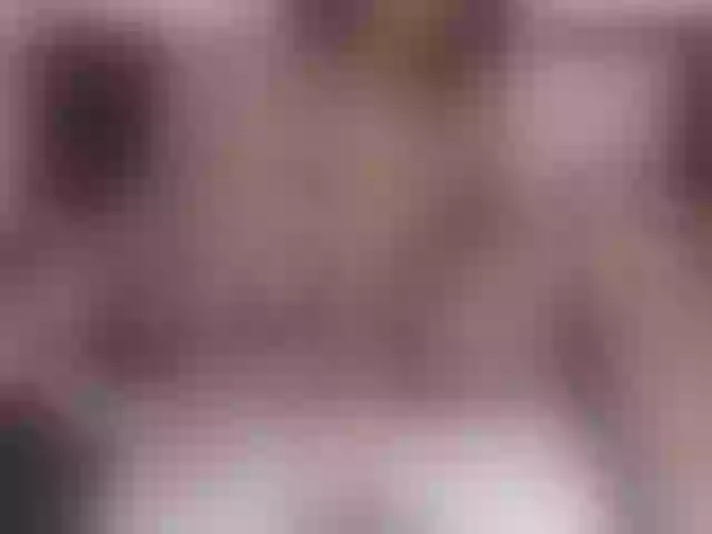 Live sex webcam photo for LeaQueen #273571286