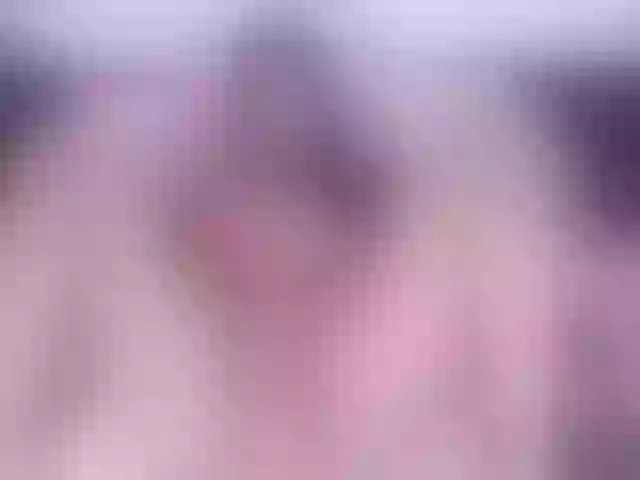 Live sex webcam photo for LeaQueen #273592997