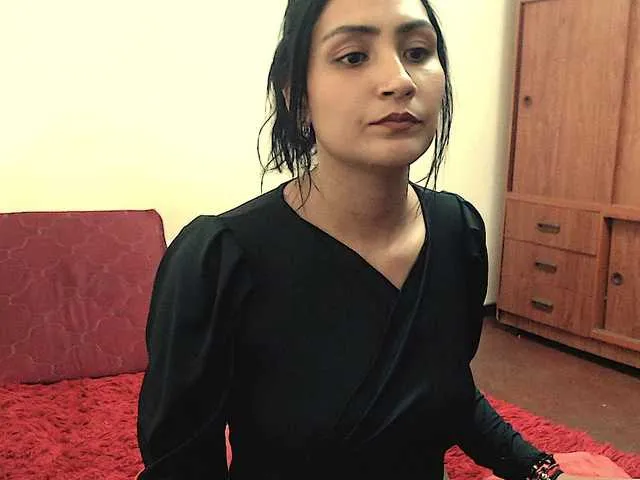 Live sex webcam photo for Leah-666 #291094011