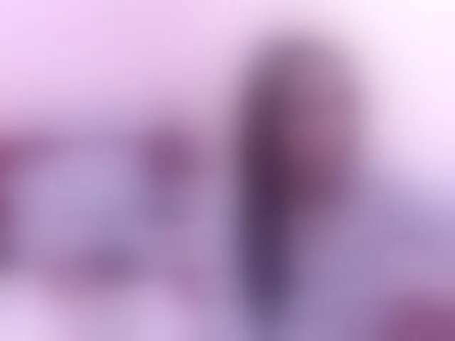 Live sex webcam photo for Leah-666 #292495392