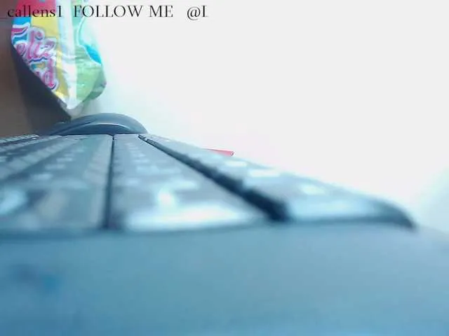 Live sex webcam photo for LeahCallens #272297196