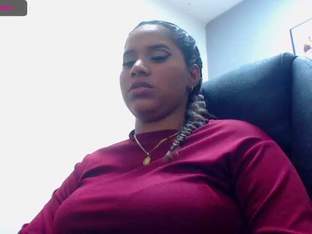 Live sex webcam photo for LeahCallens #272427147